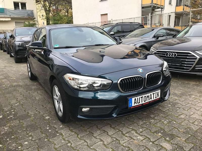 Gebraucht BMW 118 Advantage 136 PS (100 kW) 2015 Blau Kleinwagen