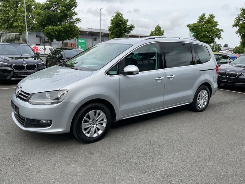 Silber Gebraucht 2014 VW Sharan Van / Kleinbus | 9.877 € (Fairer Preis) - Bild 1/4