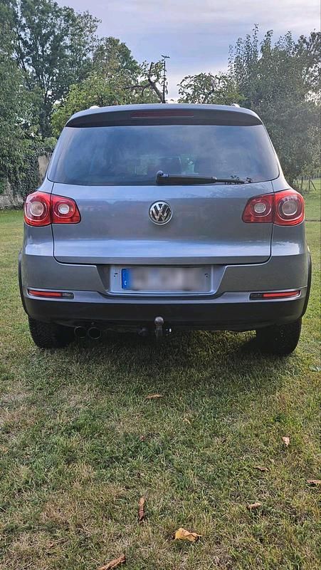 Gebraucht VW Tiguan 150 PS (110 kW) 2009 Grau SUV