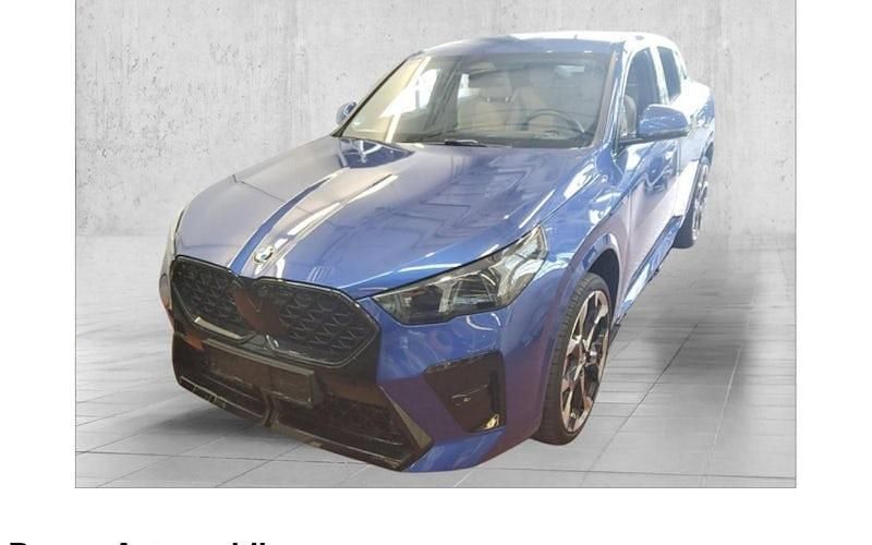 Blau Gebraucht 2024 BMW X2 M Sport SUV | 42.995 € (Etwas zu teuer) - Bild 1/4