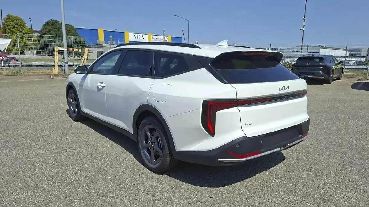Neu Kia K4 Vision 116 PS (85 kW) 2026 Schneeweiß Kombi