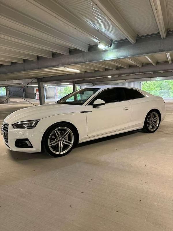Weiß Gebraucht 2016 Audi A5 Sport Coupé | 23.000 € (Fairer Preis) - Bild 1/4