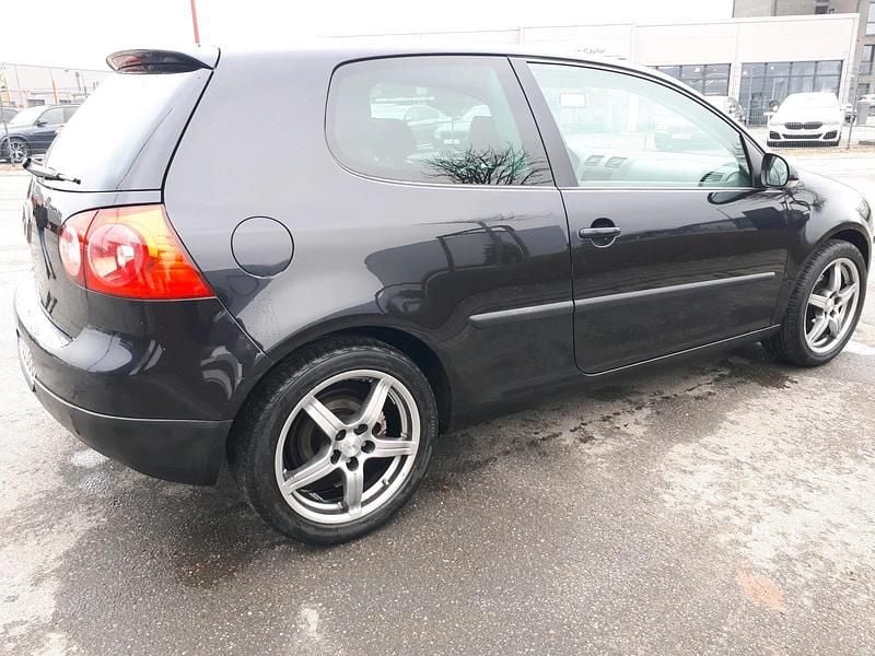 Gebraucht VW Golf V 75 PS (55 kW) 2004 Schwarz Kleinwagen