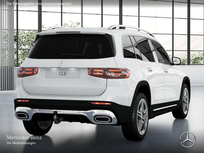 Gebraucht Mercedes GLB200 AMG 163 PS (119 kW) 2025 Weiß SUV