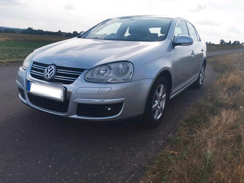 Silber Gebraucht 2006 VW Jetta Comfortline Limousine | 3.000 € (Guter Preis) - Bild 1/4