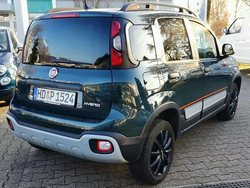 Gebraucht Fiat Panda Cross Cross 69 PS (50 kW) 2022 Foresta grün Kleinwagen