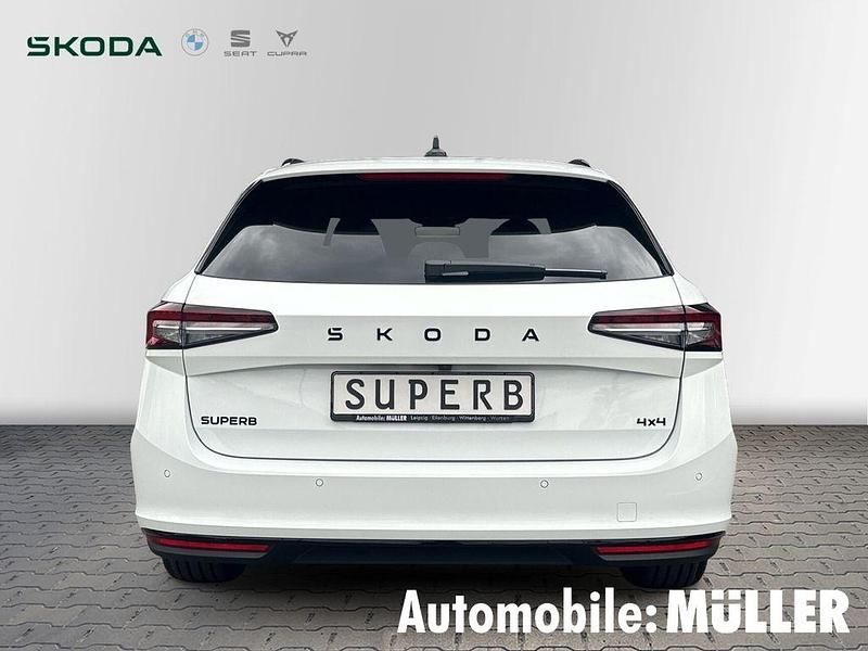 Gebraucht Skoda Superb SportLine 265 PS (194 kW) 2026 Weiss Kombi