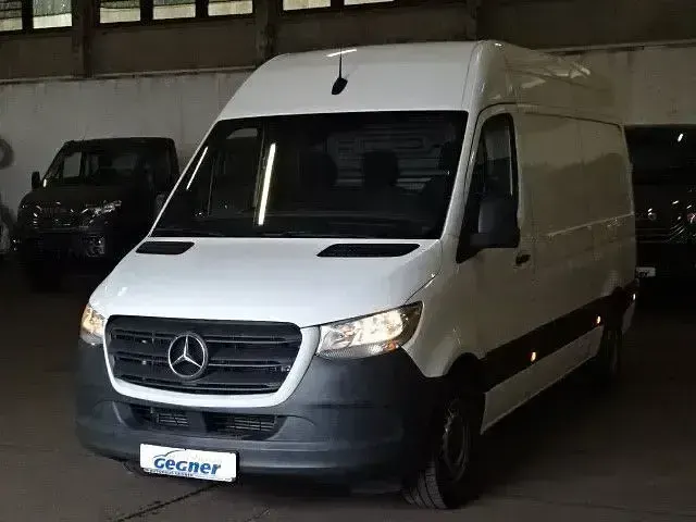 Używany Mercedes Sprinter 190 KM (139 kW) 2021 Biały Van