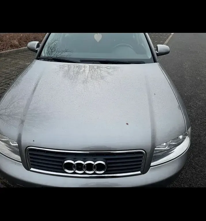 Gebraucht Audi A4 131 PS (96 kW) 2003 Silber Limousine