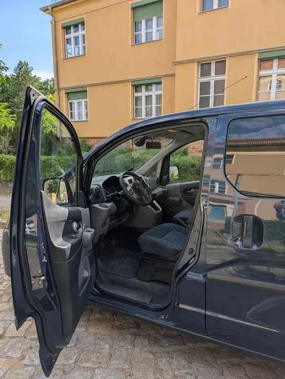 Gebraucht Nissan Evalia 110 PS (80 kW) 2012 Blau Van / Kleinbus