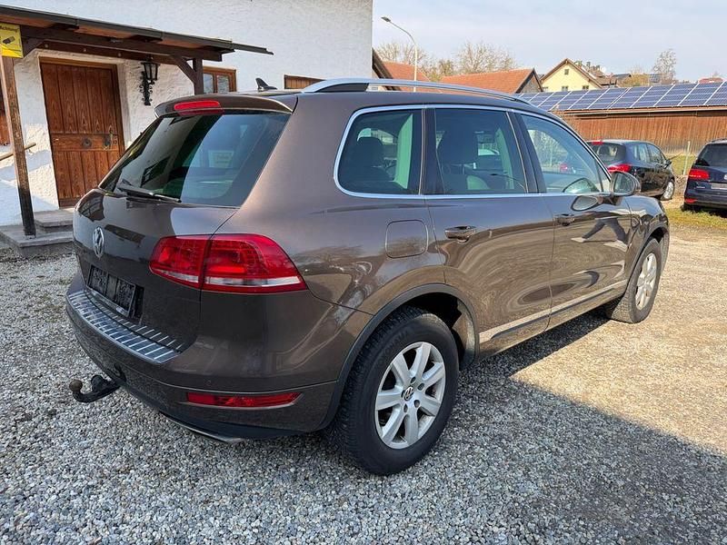 Gebraucht VW Touareg 204 PS (150 kW) 2012 Braun SUV