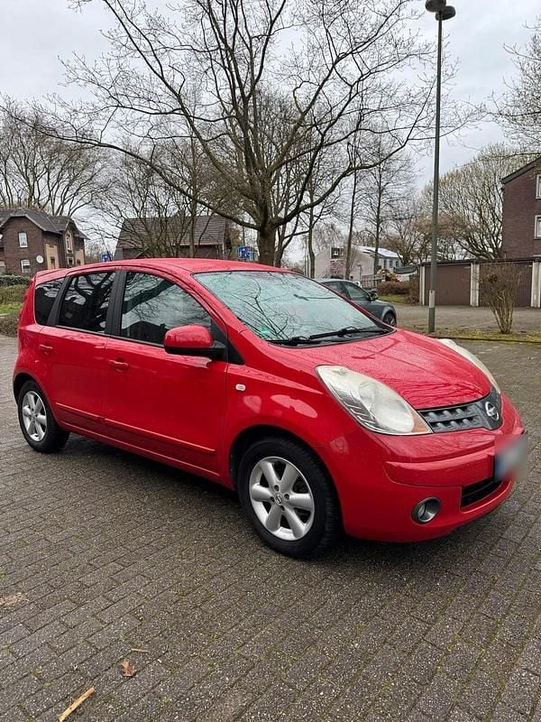 Gebraucht Nissan Note 85 PS (62 kW) 2008 Rot Kleinwagen