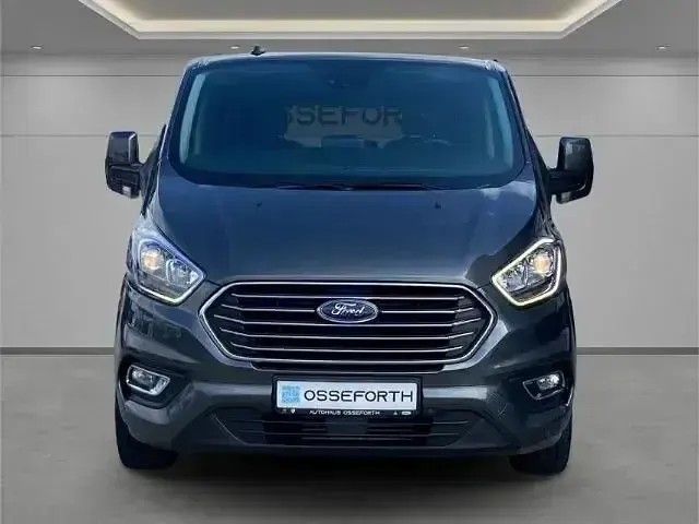 Usado Ford Tourneo Custom Titanium 2023 Cinzento Van