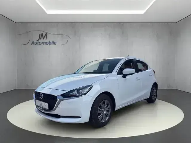 Gebraucht Mazda 2 Center-Line 125 PS (91 kW) 2022 Weiß Limousine