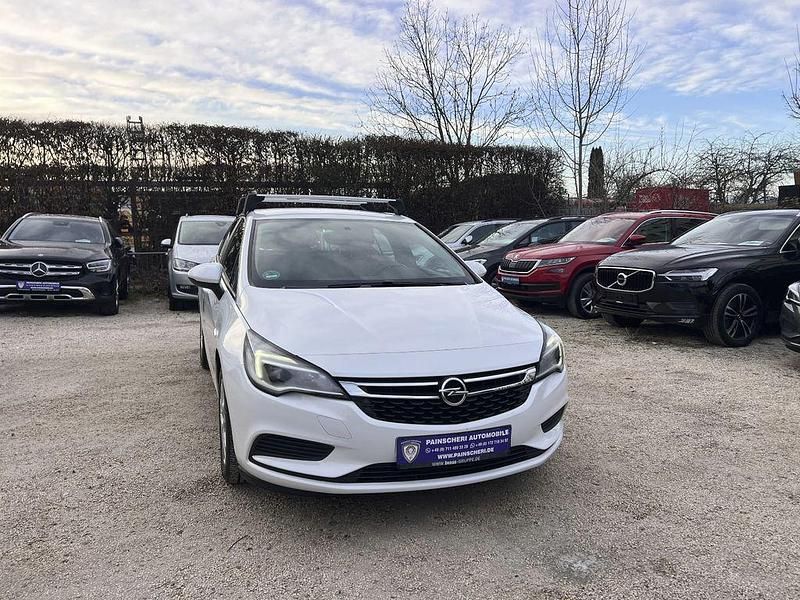 Schneeweiss/summitwhite/arctic Gebraucht 2019 Opel Astra Edition Limousine | 9.799 € (Guter Preis) - Bild 1/4