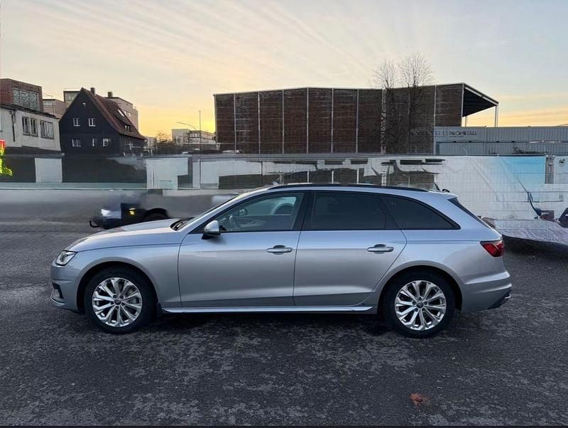 Gebraucht Audi A4 Basis 190 PS (139 kW) 2019 Silber Kombi