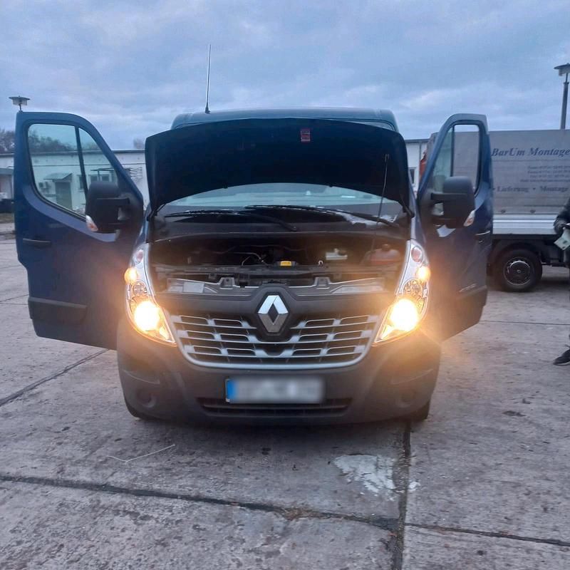 Blau Gebraucht 2016 Renault Master Van | 7.800 € (Fairer Preis) - Bild 1/4
