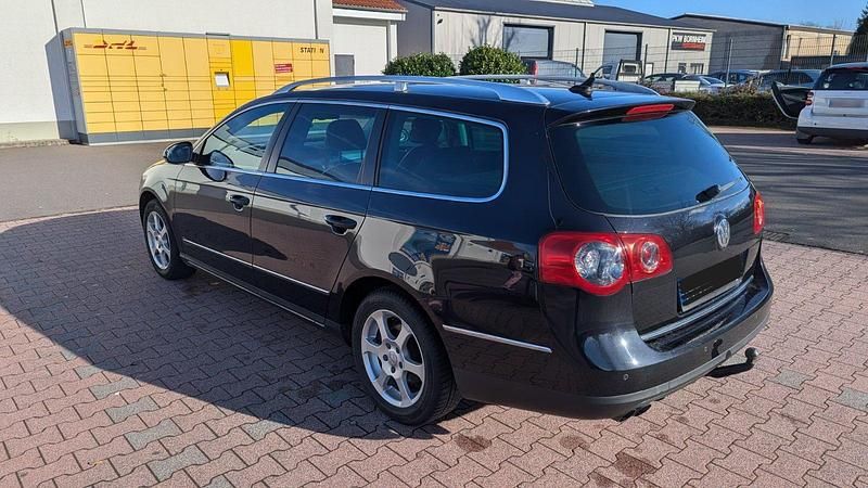 Gebraucht VW Passat Highline 170 PS (125 kW) 2010 Schwarz Kombi