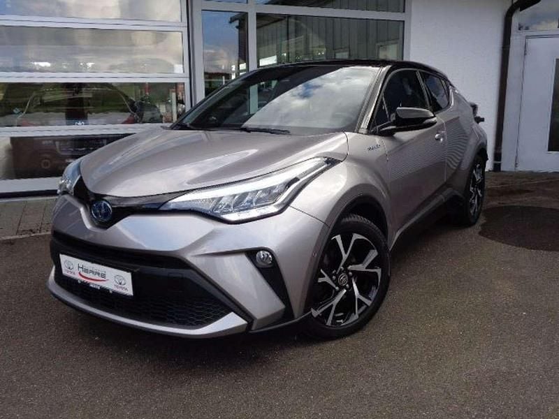 Metallstreamgrau met./ schwarz Gebraucht 2021 Toyota C-HR Team SUV | 20.990 € (Guter Preis) - Bild 1/4