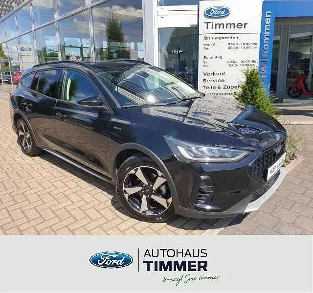 Schwarz (obsidian schwarz metallic) Gebraucht 2024 Ford Focus Active Kombi | 21.840 € (Superpreis) - Bild 1/4