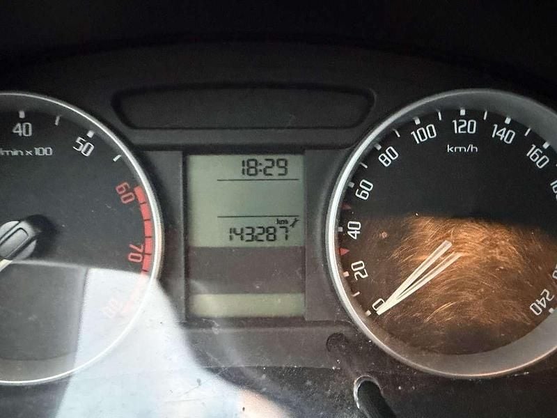 Gebraucht Skoda Fabia Ambiente 110 PS (80 kW) 2008 Beige Limousine
