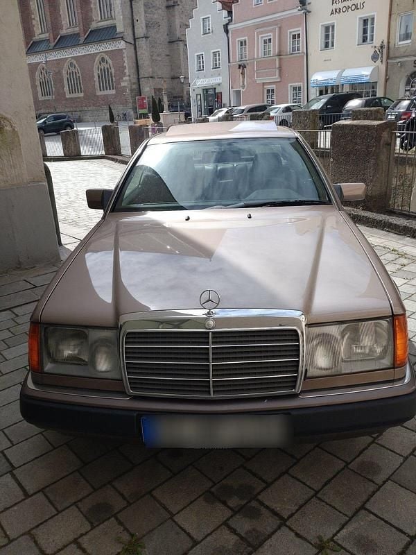 Gebraucht Mercedes E320 220 PS (161 kW) 1994 Andere farben Coupé