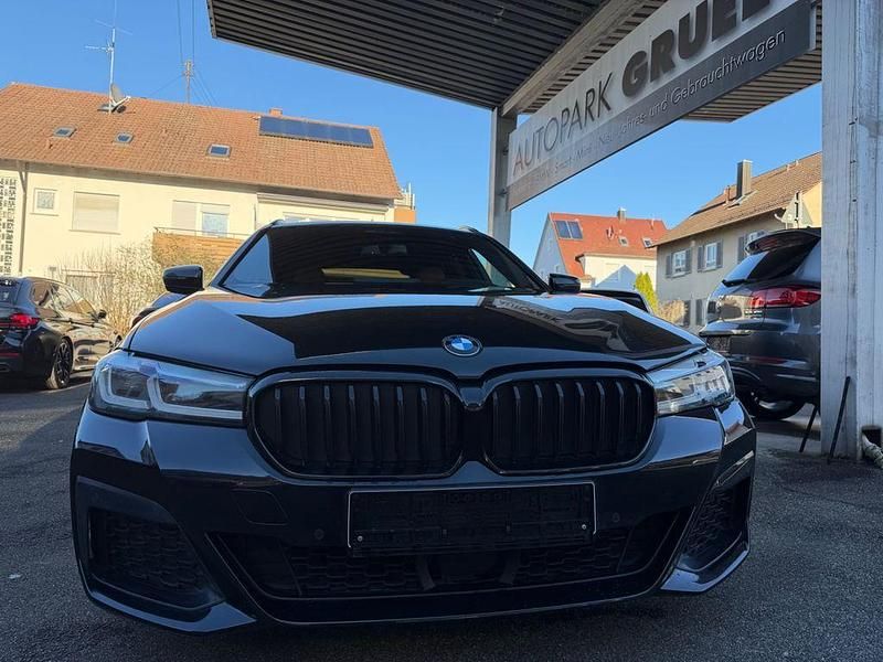 Gebraucht BMW 530 M Sport 286 PS (210 kW) 2022 Schwarz Limousine