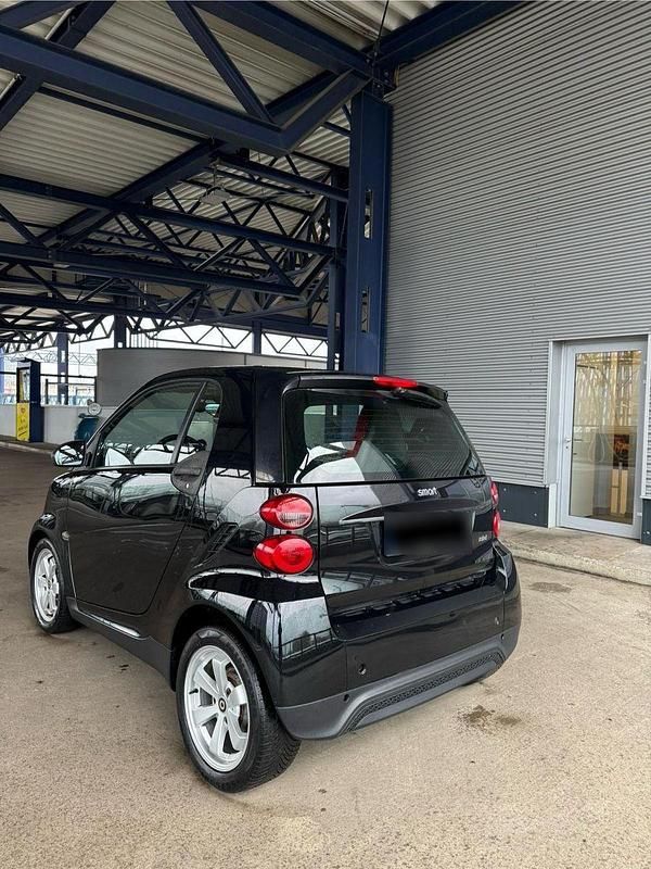 Gebraucht Smart ForTwo Coupé 71 PS (52 kW) 2010 Schwarz Coupé