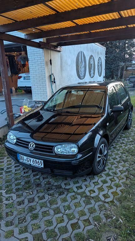 Gebraucht VW Golf IV Basis 75 PS (55 kW) 2000 Schwarz Limousine