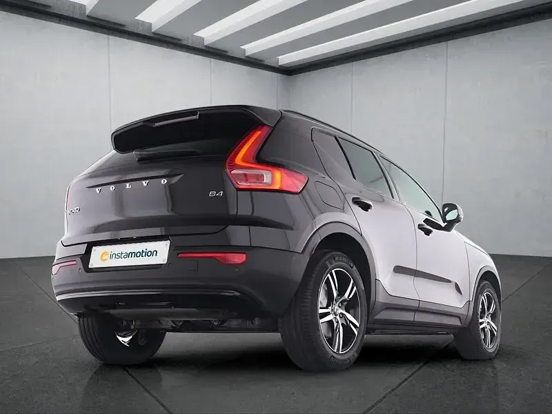 Gebraucht Volvo XC40 Plus 197 PS (144 kW) 2026 Schwarz SUV
