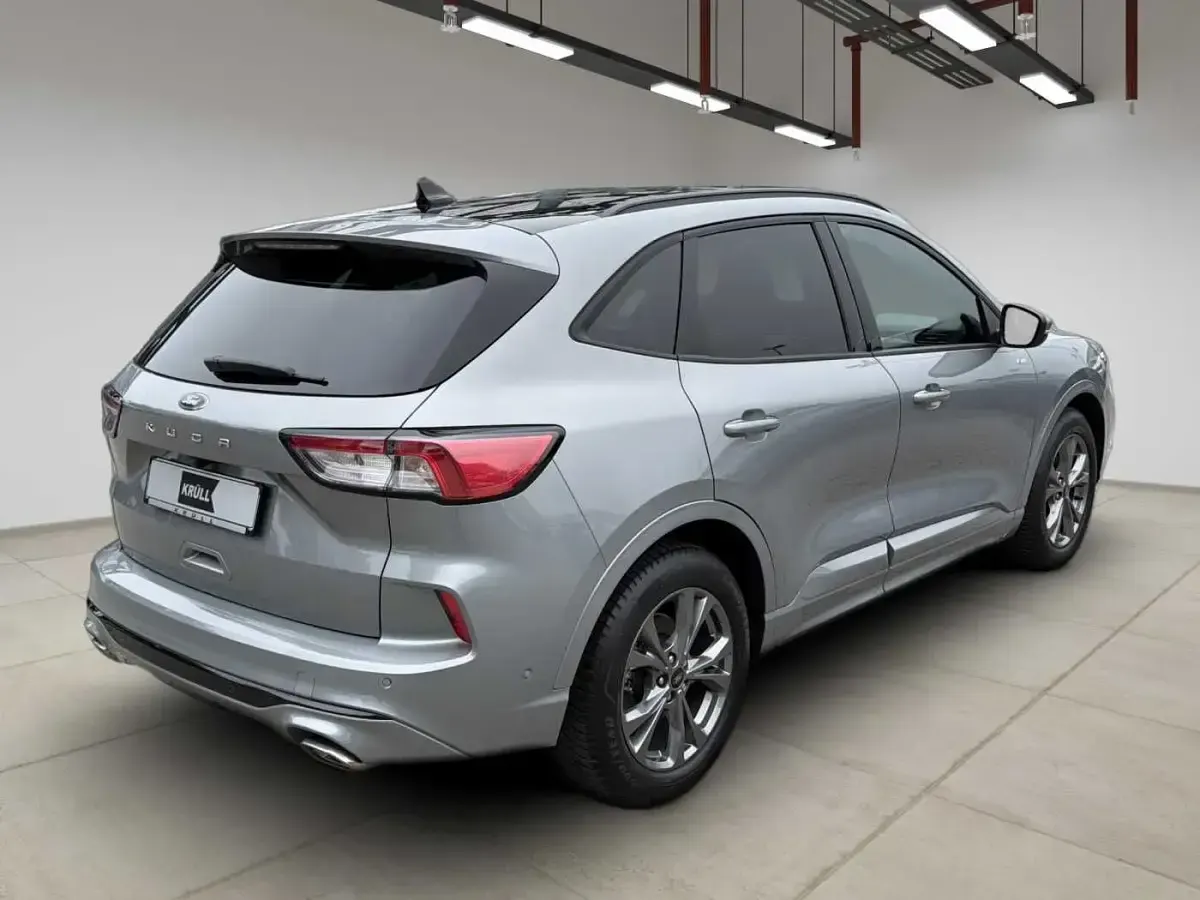 Gebraucht Ford Kuga ST-Line X 150 PS (110 kW) 2023 Silber SUV