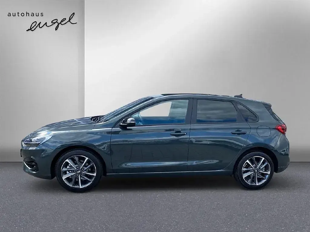 Gebraucht Hyundai i30 Advantage 101 PS (74 kW) 2025 Grün Limousine