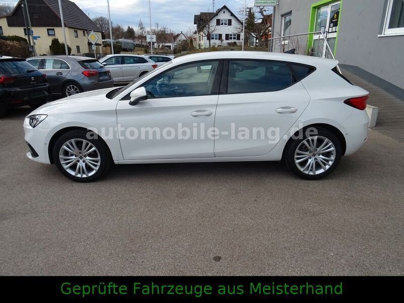 Gebraucht Seat Leon Style 150 PS (110 kW) 2024 Weiß Limousine