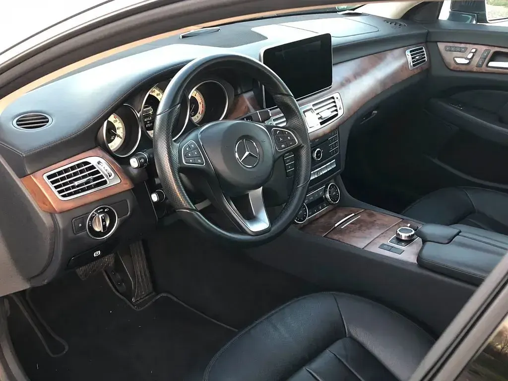 Gebraucht Mercedes CLS350 258 PS (189 kW) 2016 Grau Limousine