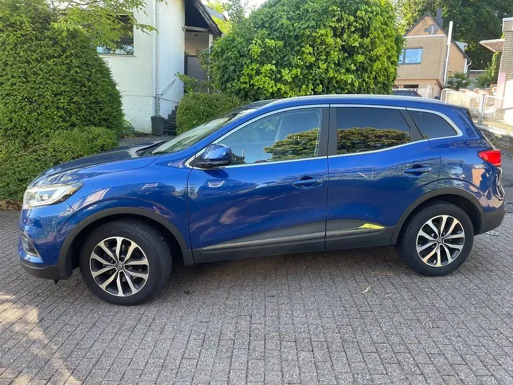 Gebraucht Renault Kadjar Intens 116 PS (85 kW) 2021 Blau SUV