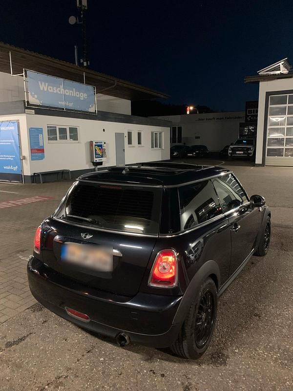 Gebraucht Mini ONE 95 PS (69 kW) 2008 Schwarz Kleinwagen