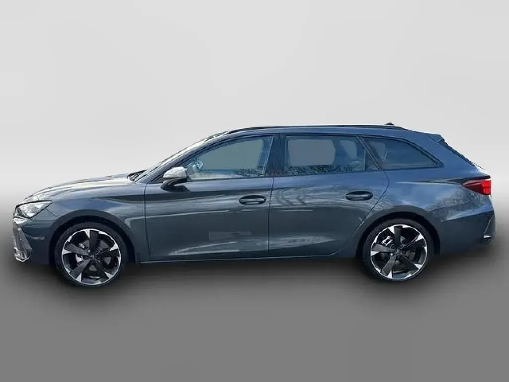 Nouă Cupra Leon 150 CP (110 kW) 2025 Gri