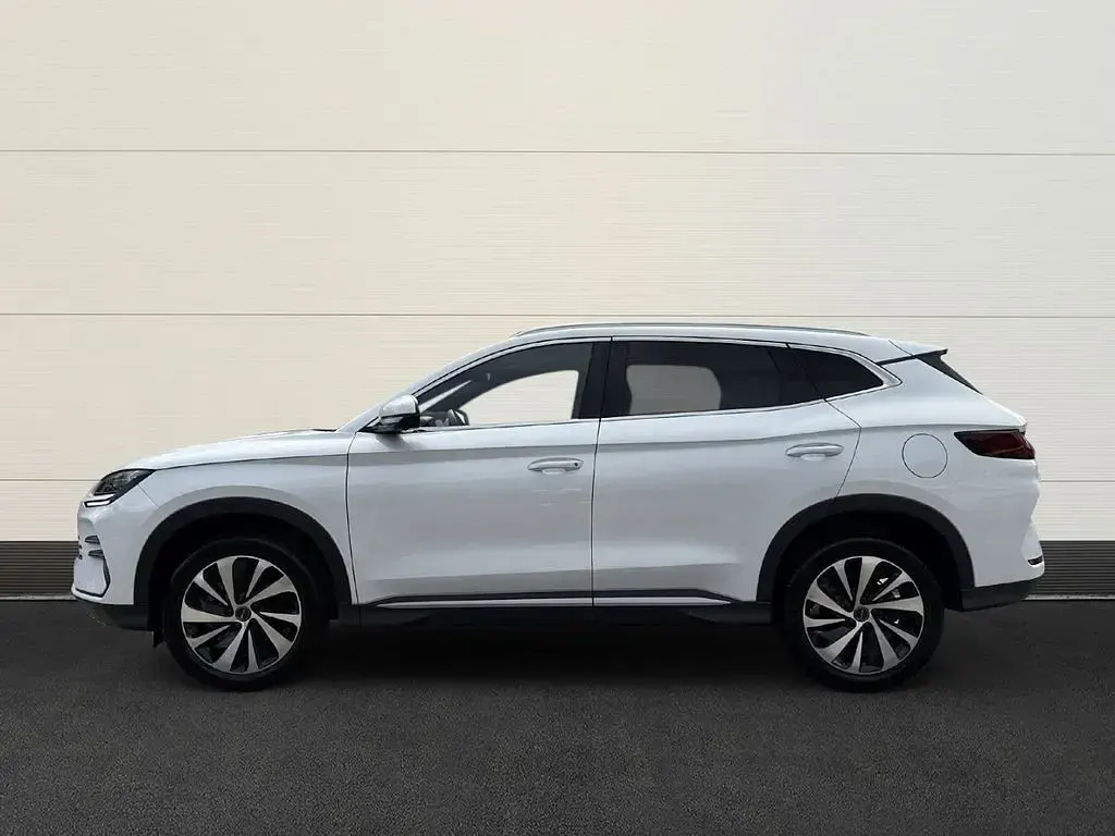 Gebraucht BYD Seal U Boost 218 PS (160 kW) 2026 Weiß(metallic) SUV
