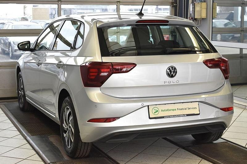 Gebraucht VW Polo Life 95 PS (69 kW) 2024 Silber Kleinwagen