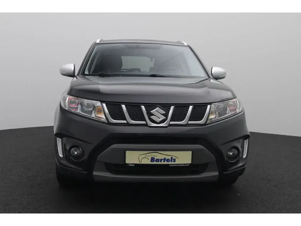 Gebraucht Suzuki Vitara 140 PS (102 kW) 2017 Schwarz SUV