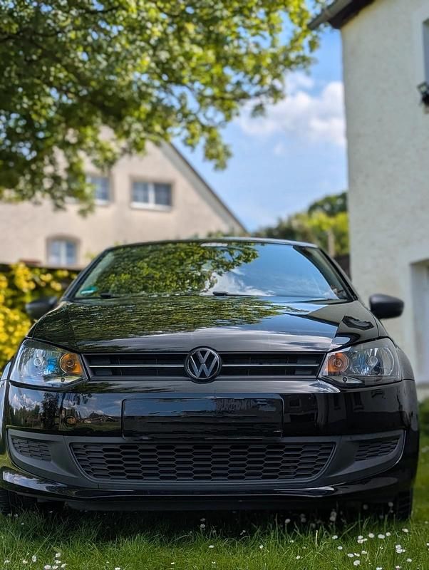Gebraucht VW Polo 60 PS (44 kW) 2012 Schwarz Kleinwagen