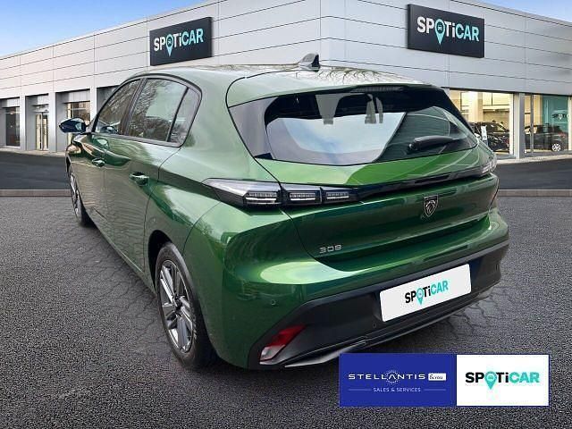 Second-hand Peugeot 308 Active 131 CP (96 kW) 2023 Verde Berlinǎ