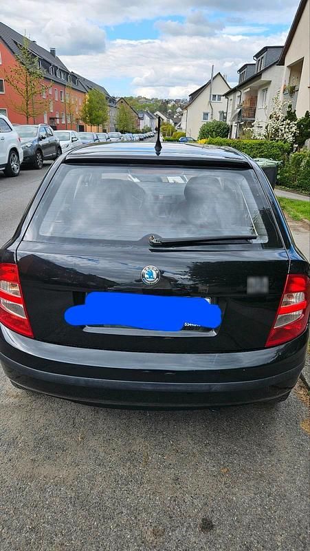 Gebraucht Skoda Fabia 54 PS (39 kW) 2003 Schwarz Limousine
