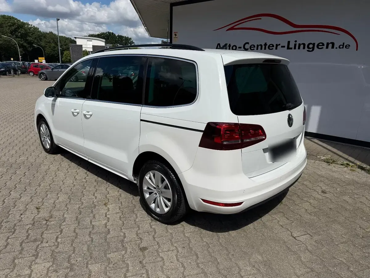 Gebraucht VW Sharan 150 PS (110 kW) 2019 Weiß Van / Kleinbus