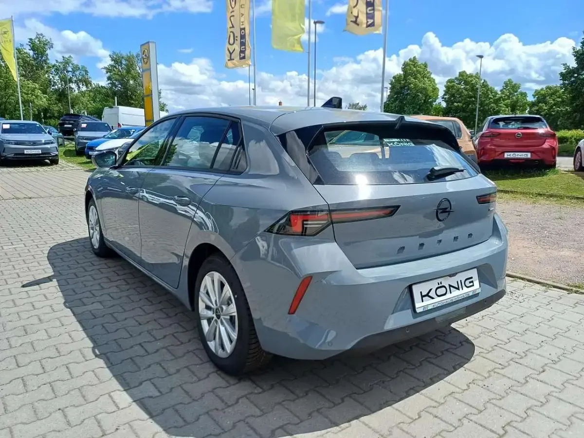 Neu Opel Astra Edition 145 PS (106 kW) 2026 Grafik grau Limousine