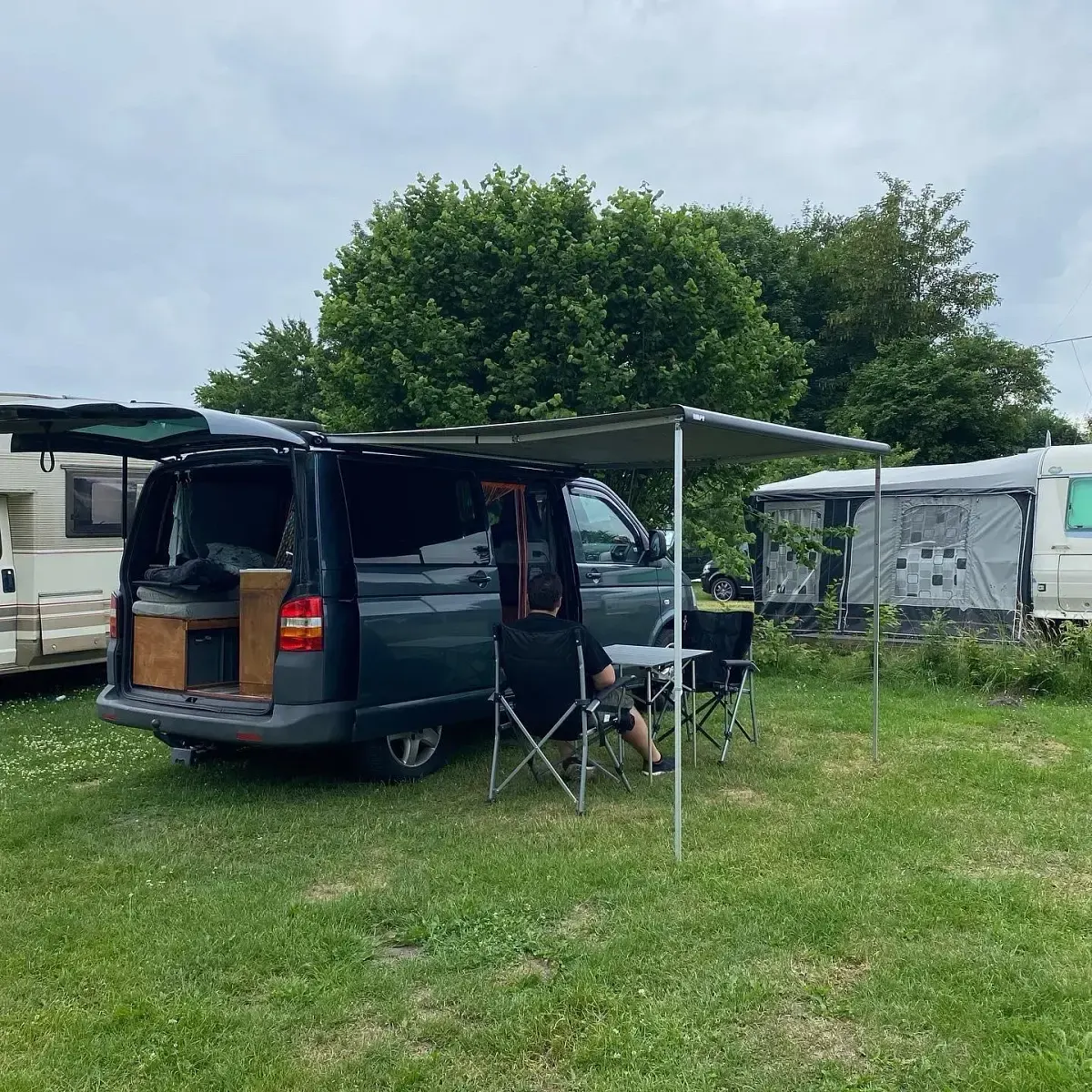 Gebraucht VW Caravelle 131 PS (96 kW) 2008 Grau Van