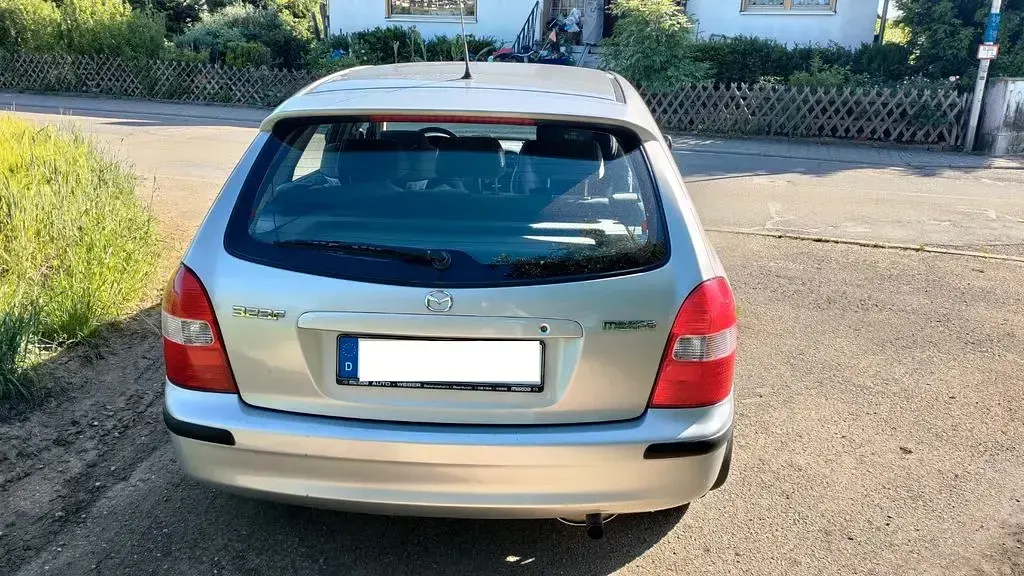 Gebraucht Mazda 323F Exclusive 88 PS (64 kW) 1999 Silber Limousine