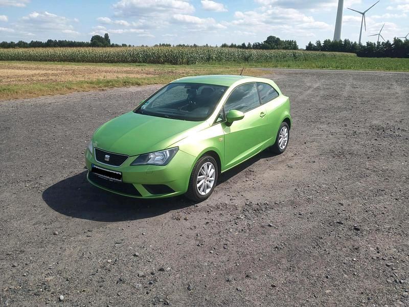 Grün Gebraucht 2012 Seat Ibiza Kleinwagen | 5.200 € (Fairer Preis) - Bild 1/4