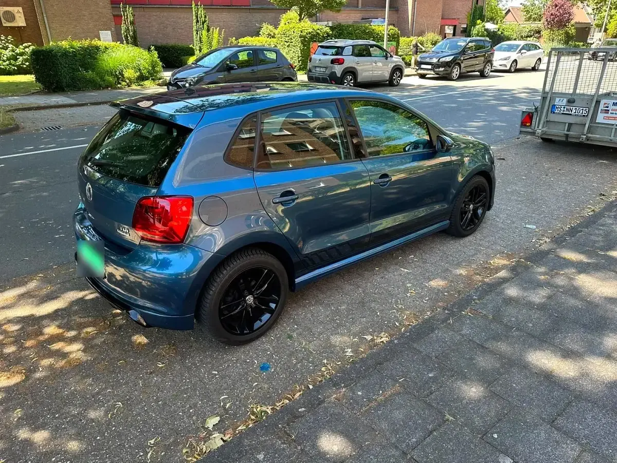 Gebraucht VW Polo R-line 90 PS (66 kW) 2015 Blau Limousine