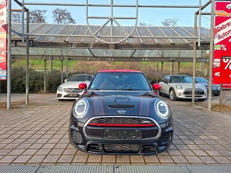 Gebraucht Mini John Cooper Works 231 PS (169 kW) 2018 Schwarz Kleinwagen